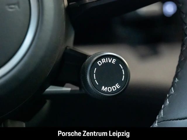 Porsche Taycan Black Edition Sport Turismo