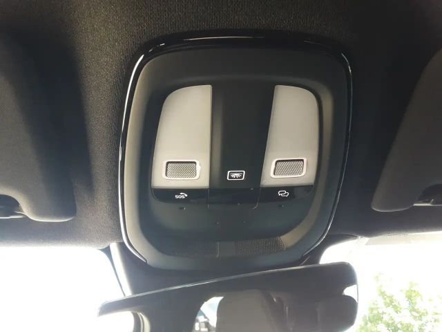 Volvo XC40 Plus Twin Engine