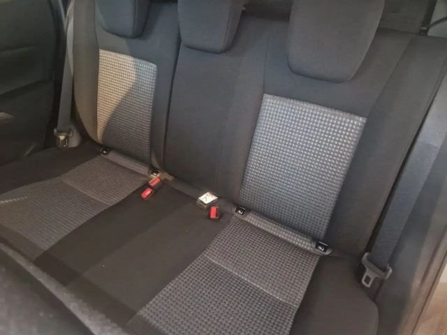 Suzuki S-Cross Hybrid