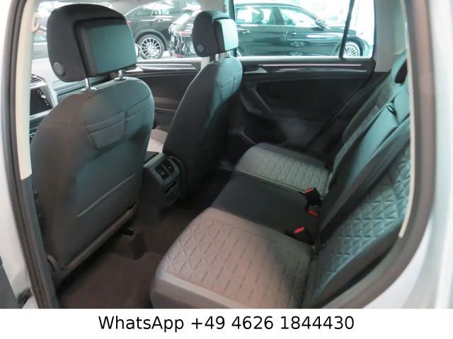 Volkswagen Tiguan IQ.Drive Life Sport