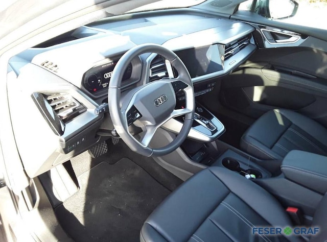 Audi Q4 e-tron SUV 45 e-tron Audi Q4 e-tron