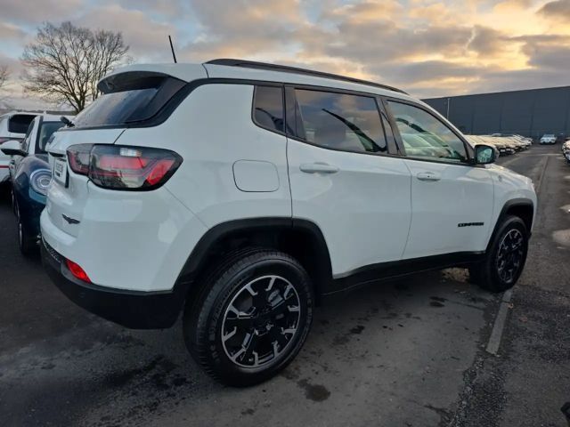 Jeep Compass 4x4 Hybrid Trailhawk