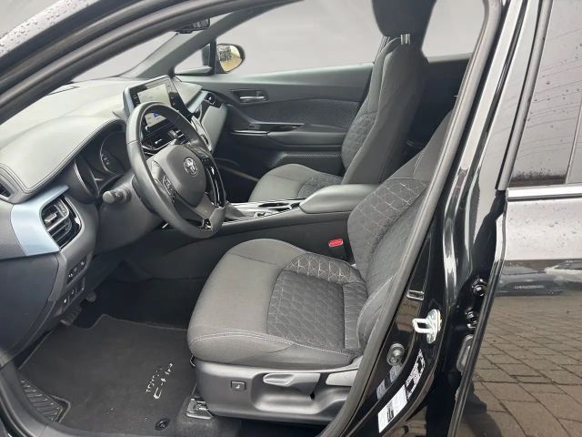 Toyota C-HR Hybride Team D