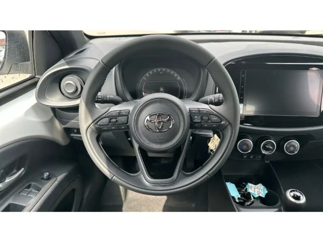 Toyota Aygo X 1.0 VVT-i Business Hatchback