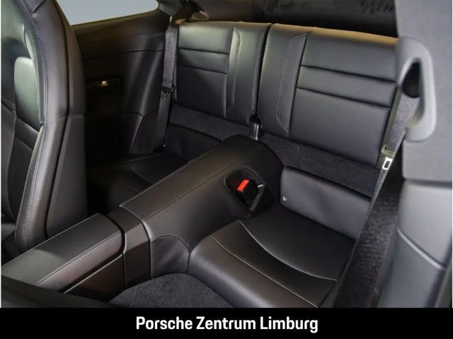 Porsche 992 Carrera Coupé