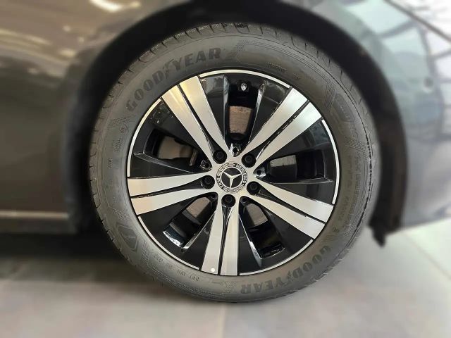 Mercedes-Benz C 200 AVANTGARDE C 200 d Estate