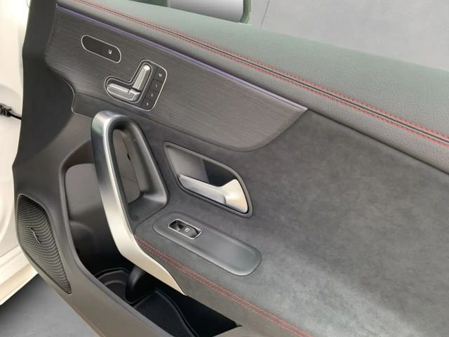 Mercedes-Benz CLA 200 CLA