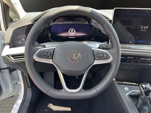 Volkswagen Golf 1.5 TSI Golf VIII Life