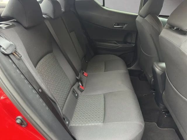 Toyota C-HR Hybride Team D