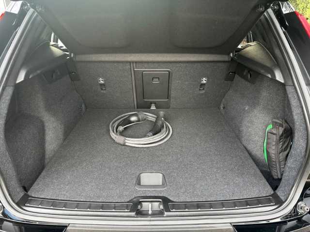 Volvo XC40 Core Recharge