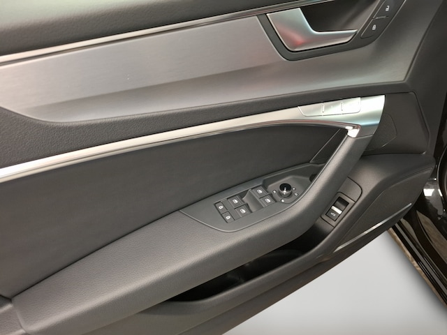 Audi S6 Avant Quattro