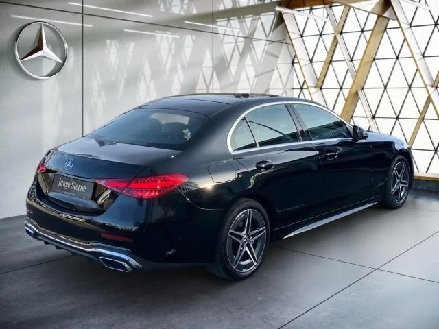 Mercedes-Benz C 220 AMG Line C 220 d Sedan