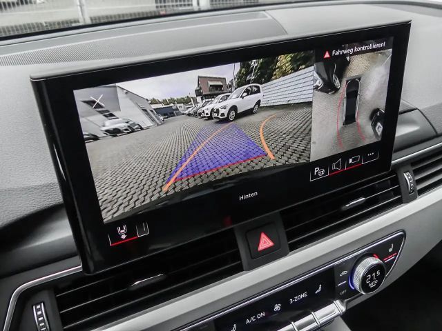 Audi A4 40 TFSI Quattro Sedan