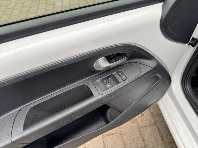 Volkswagen up! 4-Türen KAMERA/KLIMA/TEMPOMAT