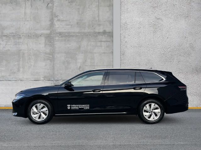 Volkswagen Passat 1.5 eTSI Business DSG Variant
