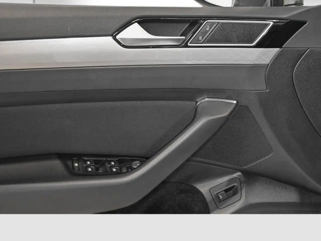 Volkswagen Passat 2.0 TDI Business DSG Variant