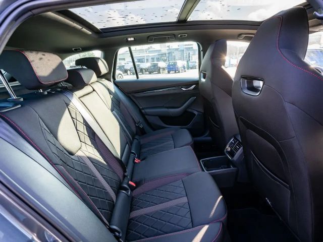 Skoda Octavia 2.0 TSI Combi RS