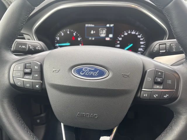 Ford Focus EcoBoost Titanium Wagon