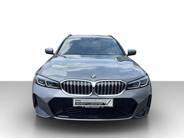 BMW 330 330d M-Sport Touring xDrive