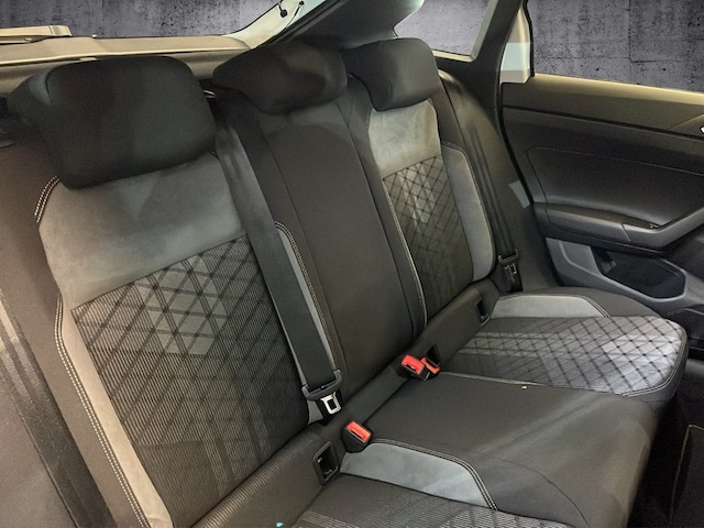 Volkswagen Taigo 1.5 TSI DSG R-Line