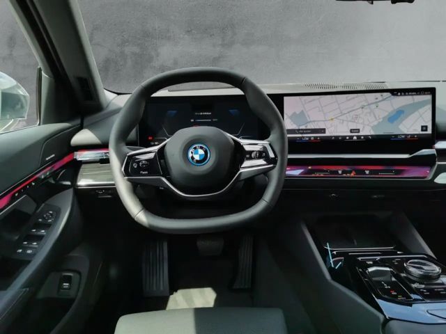 BMW i5 Sedan eDrive40