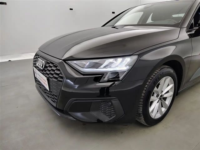 Audi A3 30 TDI Avant Sedan