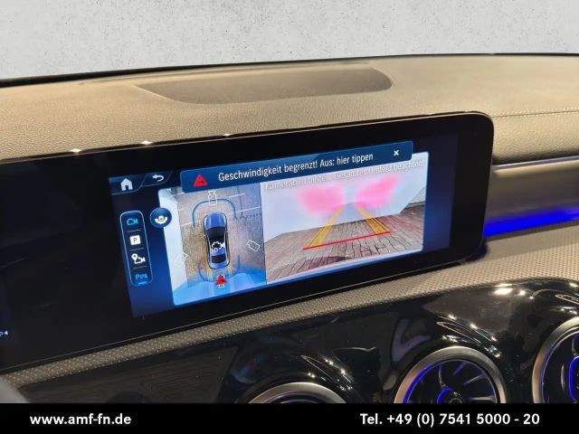 Mercedes-Benz CLA 200 AMG Line Sedan