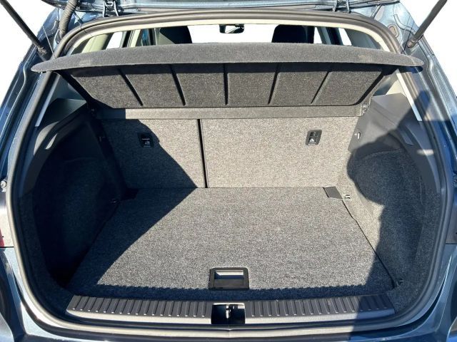 Seat Arona Reference