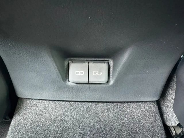 Toyota Camry Hybride Lounge