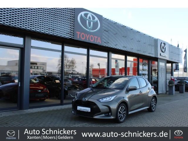 Toyota Yaris Hatchback Hybride Team D