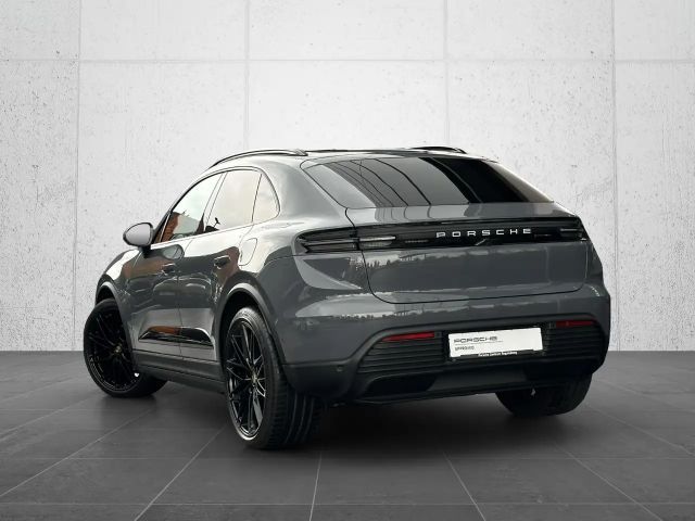 Porsche Macan 4