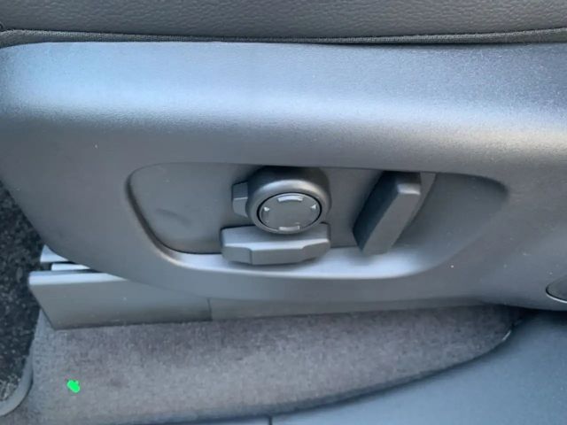 Land Rover Discovery Dynamic SE