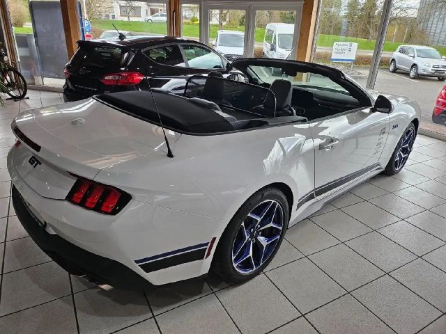 Ford Mustang Convertible GT 5.0 V8