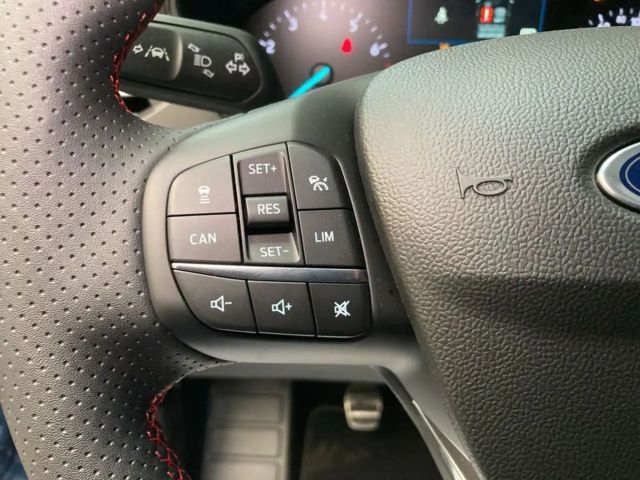 Ford Focus EcoBoost ST Line