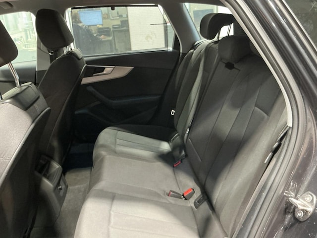 Audi A4 35 TDI Avant S-Tronic