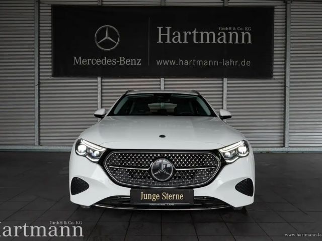 Mercedes-Benz E 200 AVANTGARDE Estate