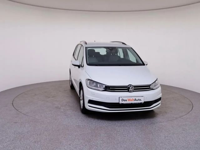 Volkswagen Touran Life