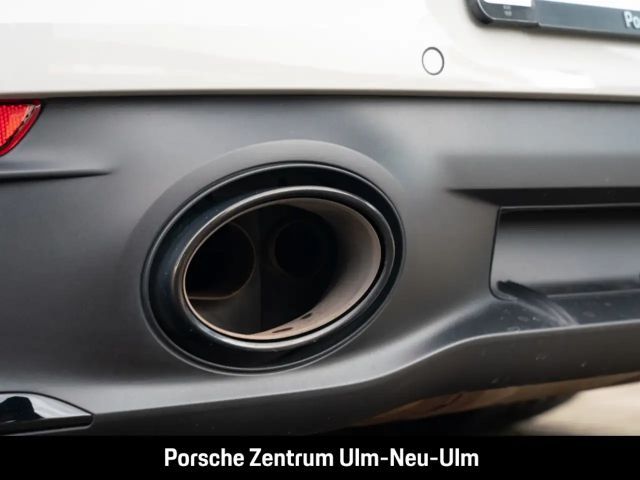 Porsche 992 4 Cabrio Carrera GTS