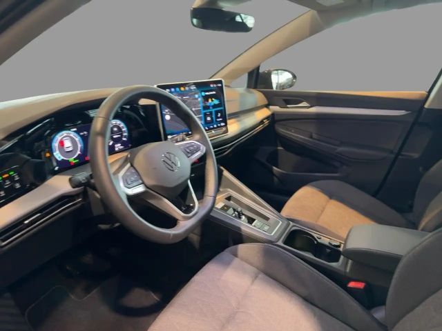 Volkswagen Golf 1.5 eTSI DSG Golf VIII Life