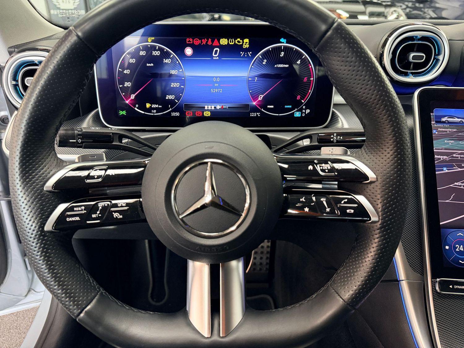 Mercedes-Benz C 220 AMG Line C 220 d Sedan