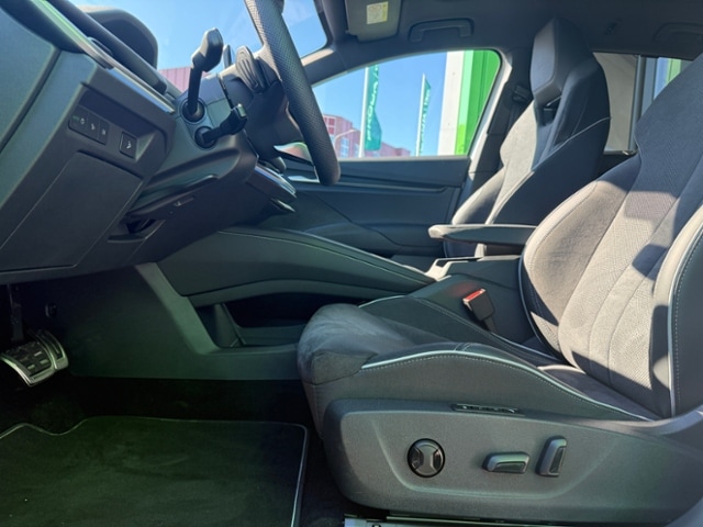 Skoda Enyaq 82 kWh 210 kW 1-Gang-Automatik MATRIX/PANO/AHK