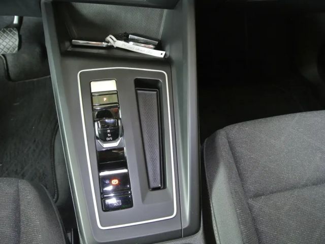 Volkswagen Golf DSG Life Variant