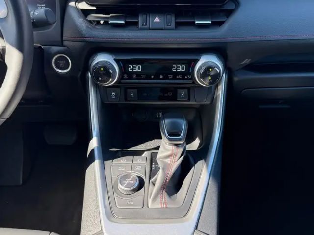 Suzuki Across E-Four Flash