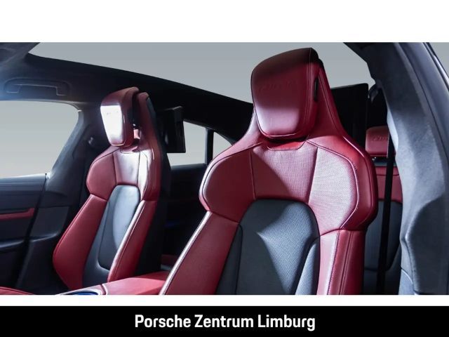 Porsche Taycan Cross Turismo Turbo