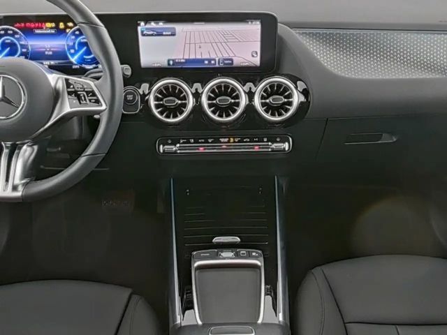 Mercedes-Benz EQA 300 4MATIC Advanced