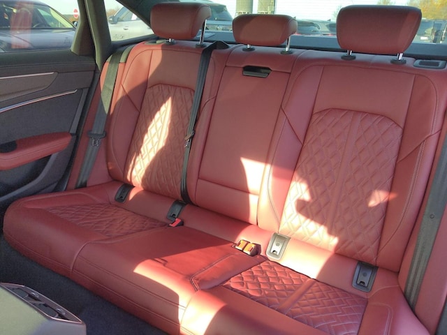 Audi S6 Quattro Sedan