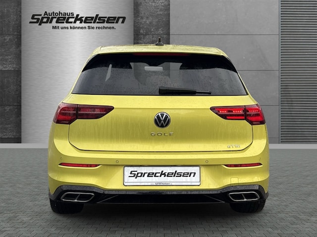 Volkswagen Golf 1.5 eTSI Golf VIII R-Line Sound