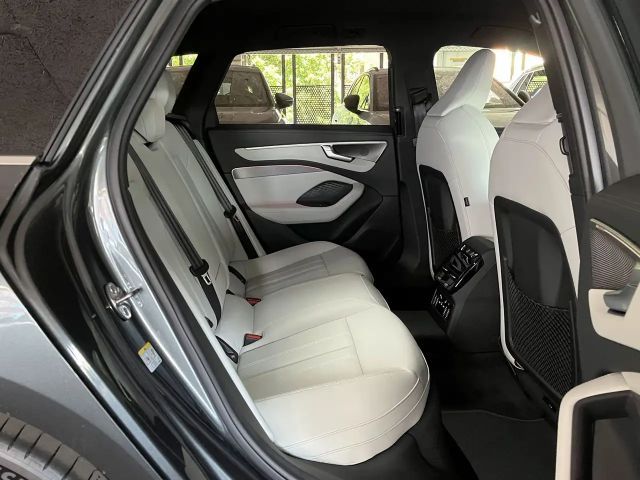 Audi A6 S-Line S-Tronic