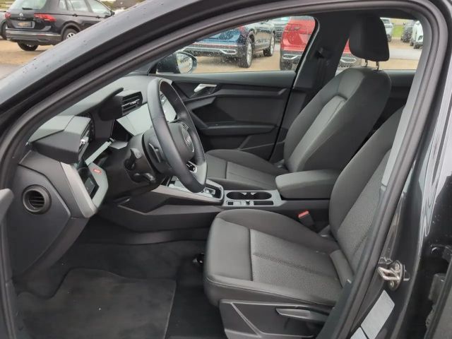 Audi A3 40 TFSI Hybride S-Tronic Sedan