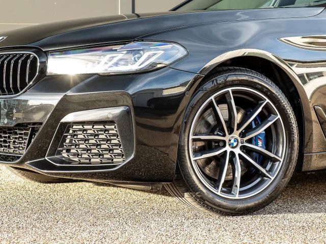 BMW 520 520d M-Sport Touring xDrive